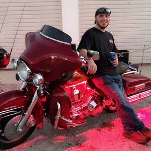 Meet your Posher, Dustin